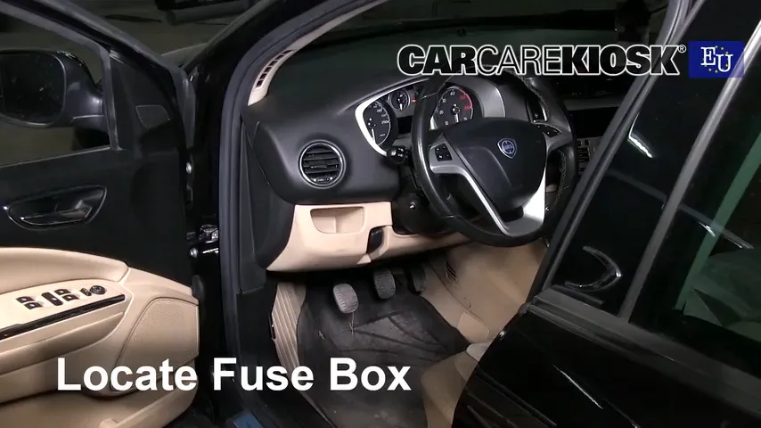 2013 Lancia Delta Oro 1.9L 4 Cyl. Turbo Diesel Fuse (Interior)